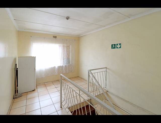 13 BEDROOM HOUSE FOR SALE IN HURST HILL